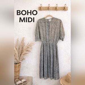 A.M.F. Abstract Print Midi Dress Pleated Elastic Waist Black Cream Boho Retro